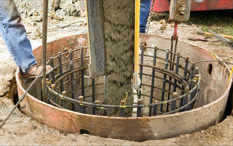 tremie pipe clearance inside bored pile reinforcement cage